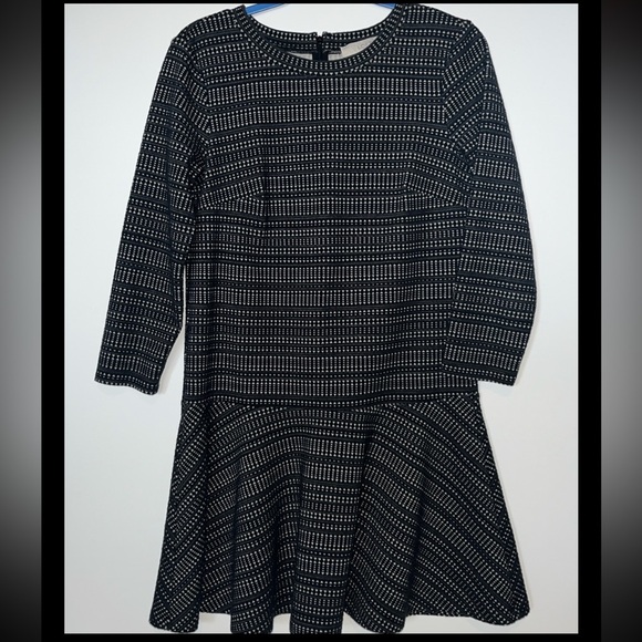 Black and White Patterned Loft knit Dress Size S - Picture 1 of 8